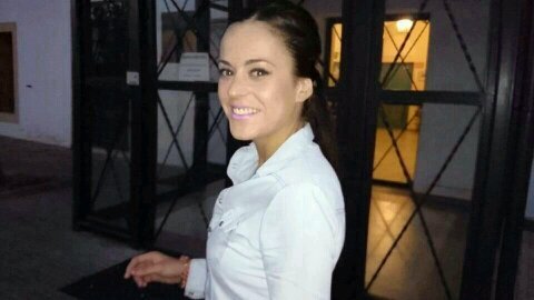 Mi personalidad es como soy, mi actitud es depende de quien seas tu..