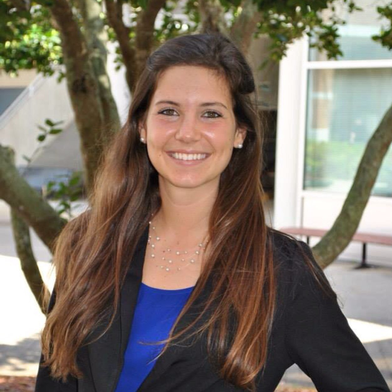 Recent UNF grad, aspiring #PR professional, forever torn between working out and BBQ ribs. Personal account: @ceberhart5