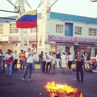 Resistencia Coro todos los que amamos a esta hermosa tierra, luchadores por nuestra Libertad no podemos ser la diferencia Unión Fuerza y Lucha