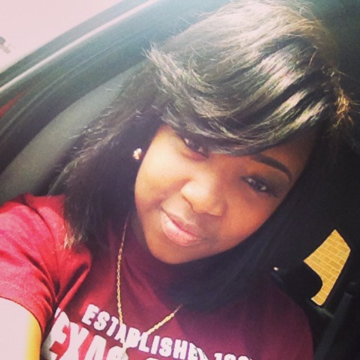 .Your QUEEN.B :) 
Just follow