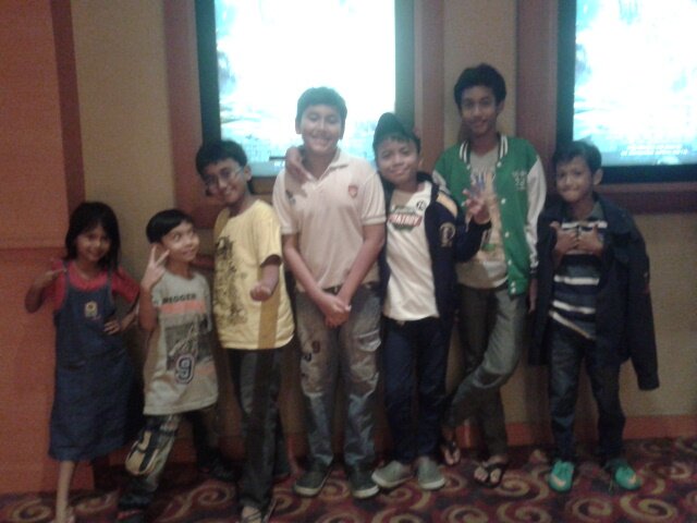 RayhanRasalemon's profile picture. STREPTEASE