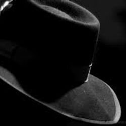 Chicago Acoustic Duo. We play original music with hats.

シカゴアコースティックデュオ。我々は、元の音楽を再生する
