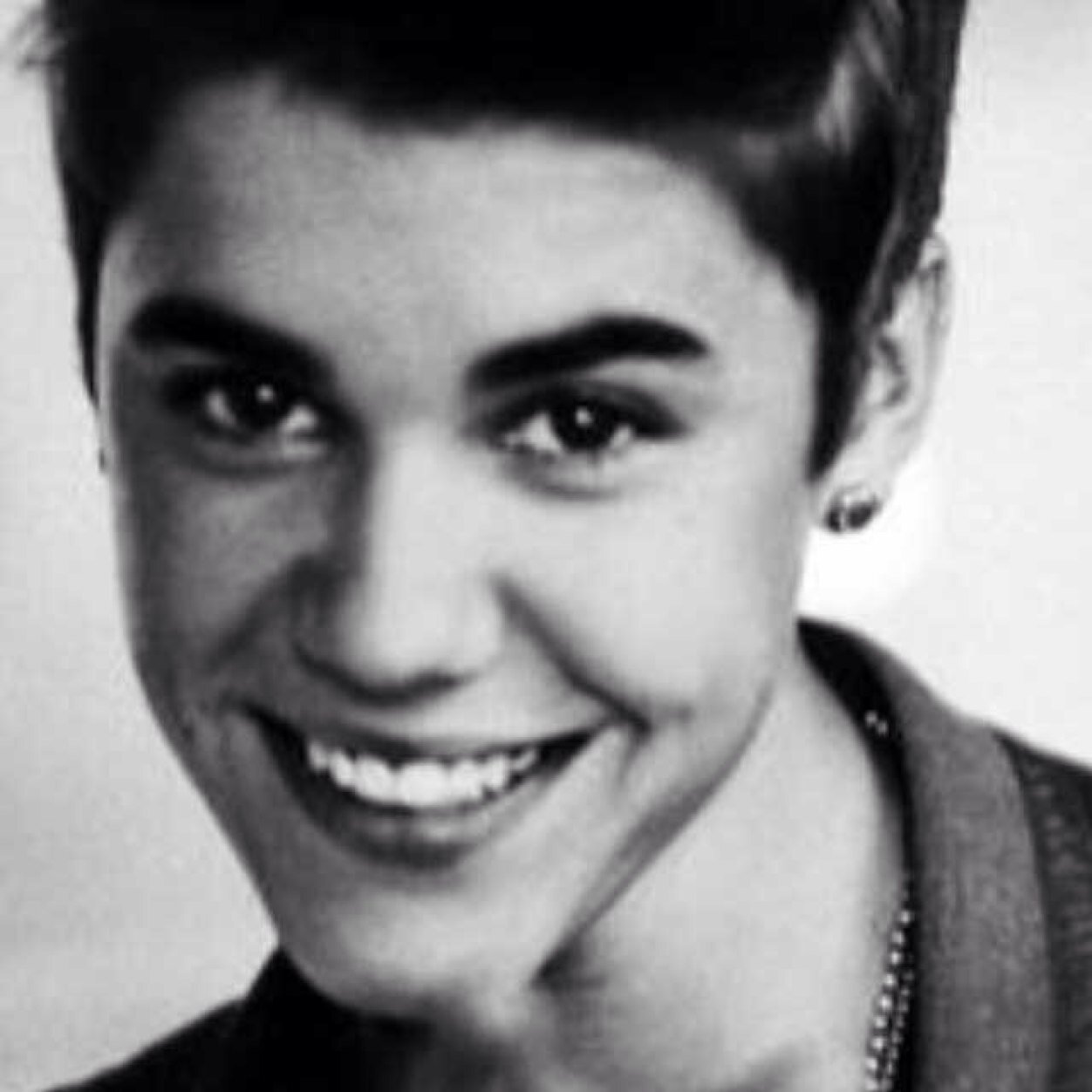 mathildesandau's profile picture. Hey i'm Mathilde! 10 years old! belieber forever! follow me i follow back! PS FOLLOW ME @Justin bieber