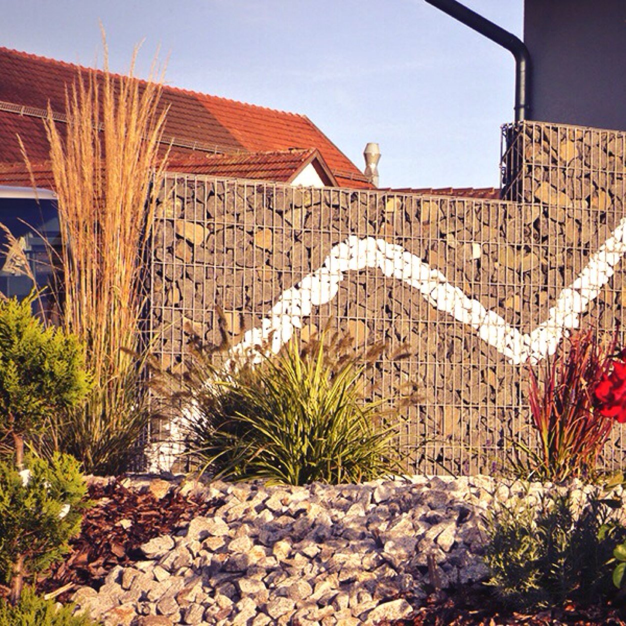 Supplying bespoke and standard Gabion Structures across the UK and Europe. We offer a full design and installation service for the complete Gabion Service.