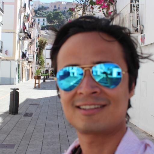 Comunicador Social, Mercadólogo, trotamundos and so on