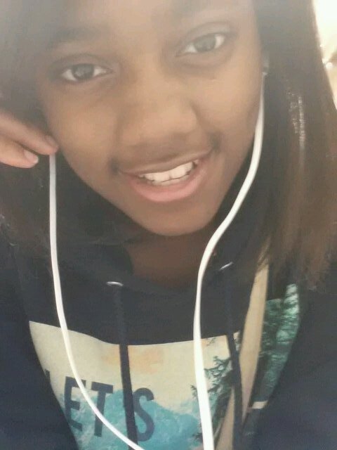BestFriend SpudYeeeeee                                                             Follow Mee on Insta @_o6_12_