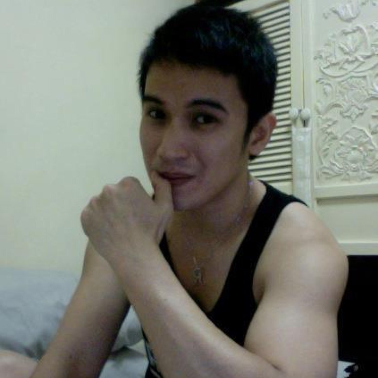 ABG, tante, atau mau 3some,MMF, dll please follow me. DM, siap membantu anda khusus wanita). (Original account)