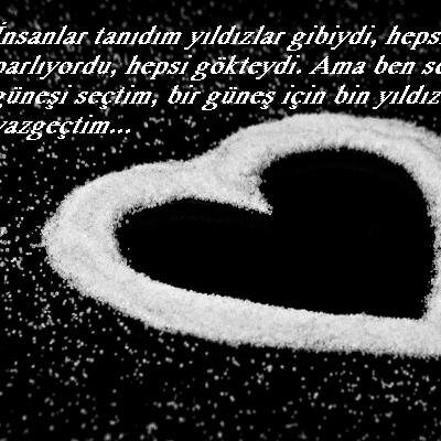 Kaçmak istedikçe sana yakalanıyorum, söndürmek istedikçe sana yanıyorum, yenildim işte. Ama yine de seni seviyorummmm.