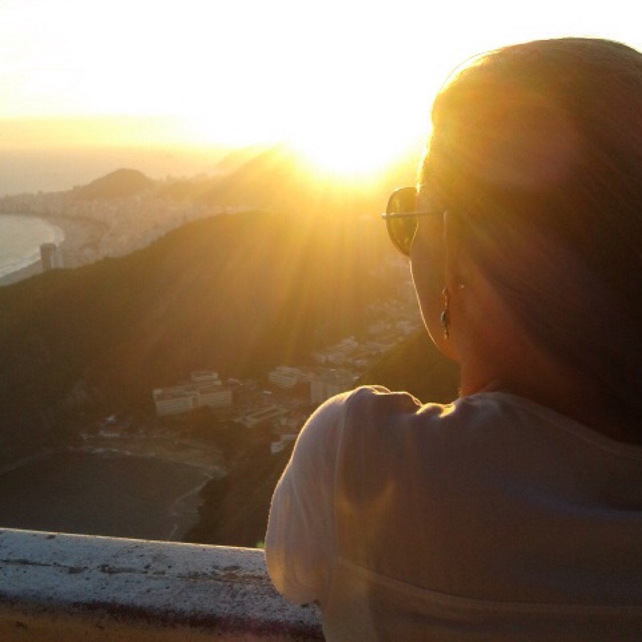 MoniquinhaSs's profile picture. 