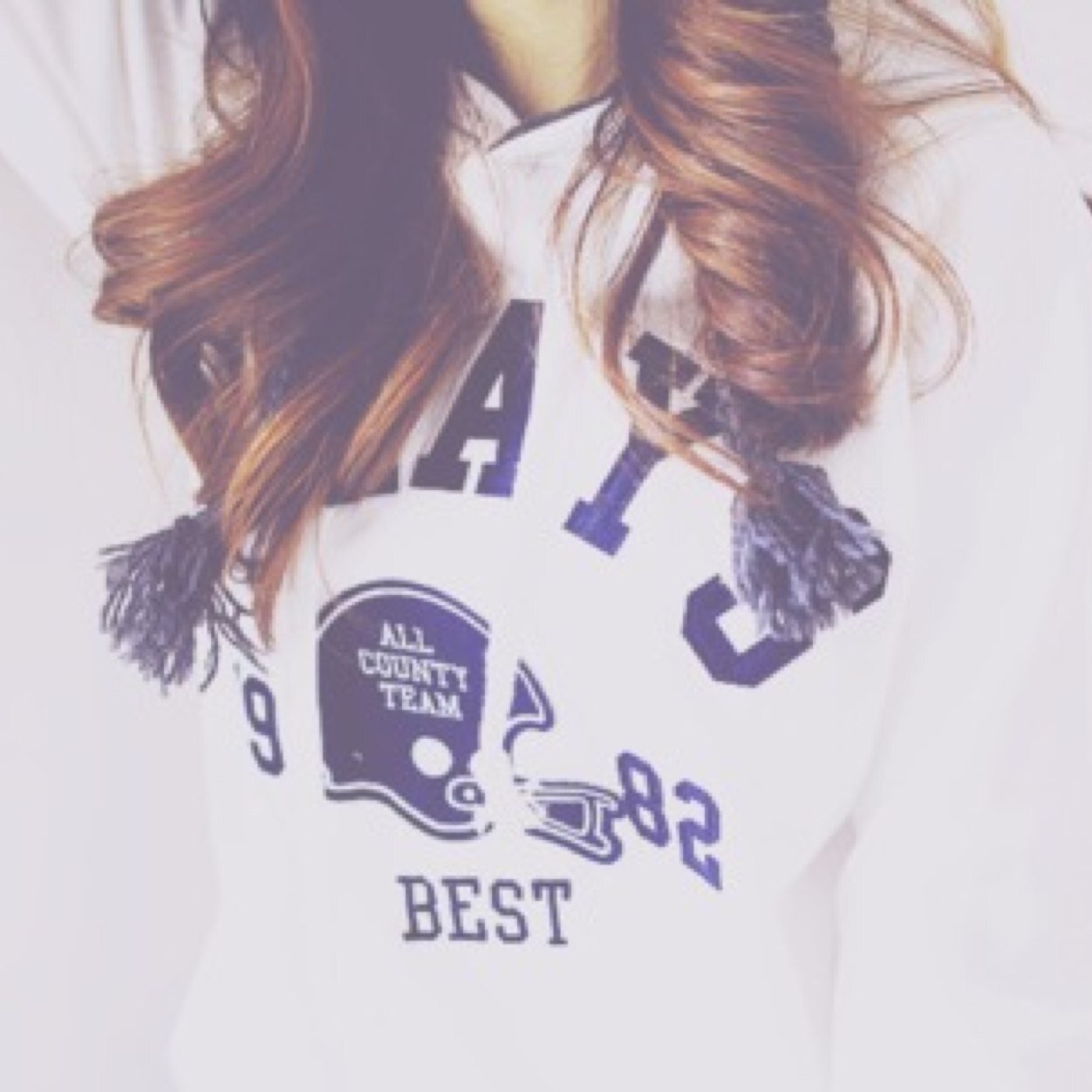 'Be yourself. Because everyone els is taken'!  #FollowMeh&YouGetOneBack:) Hyperactive 15 year old:D @Niall_Horan:)