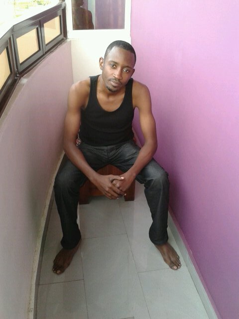 ndoumbejulio@gmail.com/bbm 7E29D82D/instagram: JULIONDOUMBE/