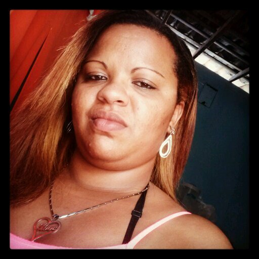 Sou Sincera, Meiga.. Procuro fazer mas do que o melhor todos os dia. Sou grata a deus por tudo q ele já me deu e vai me dar.