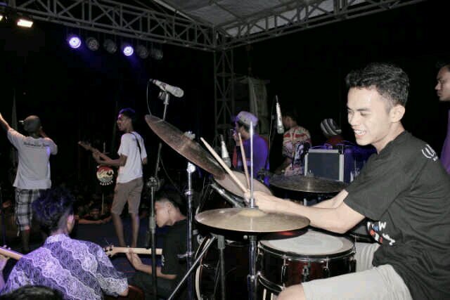 Member Of Balemaica : @RoyFransAs @Charlesefendi @aliefmuzaqi @Rikkipalli @Dean_ade_s @Bayu @AldiAcil , For Booking Contac : 08976379136 / 7699cb5a ( Kuroy )