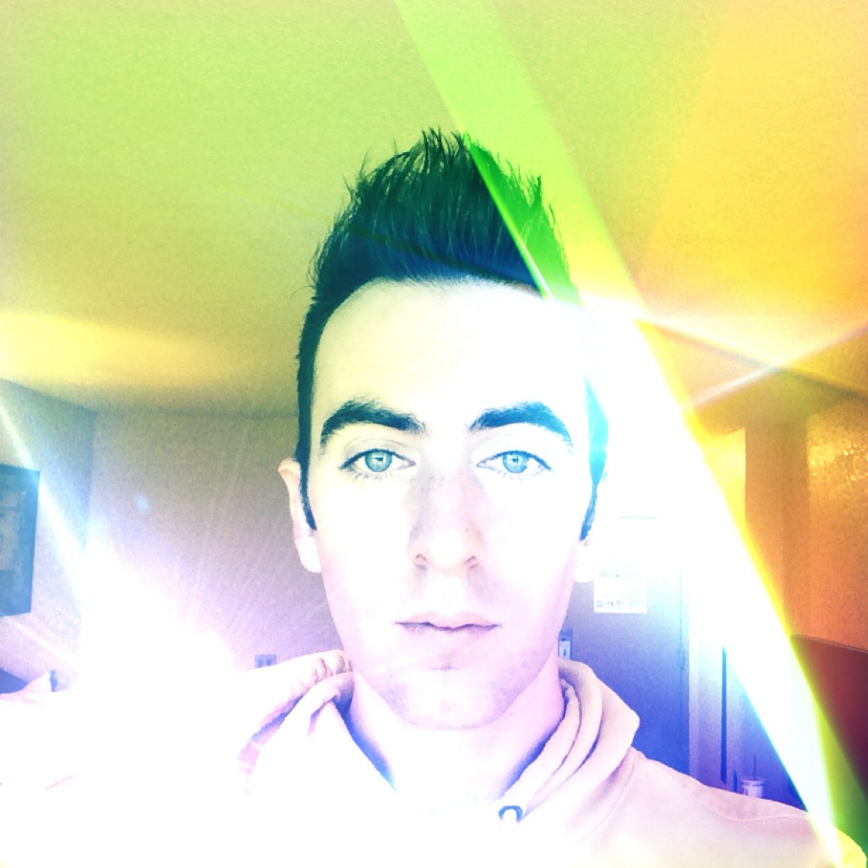 NicerRay's profile picture. I love techno and comic books