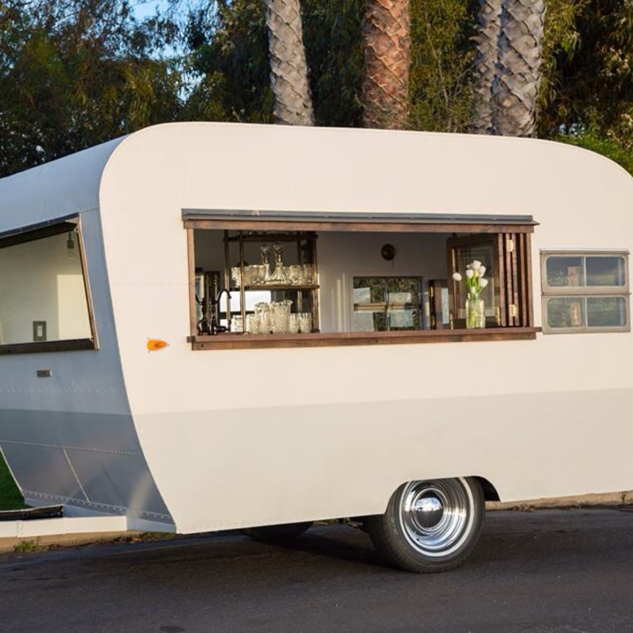 An entertainment space on the move ! Little Local is a 1954 vintage camper that has been transformed into a bar for your next event. See website for details!