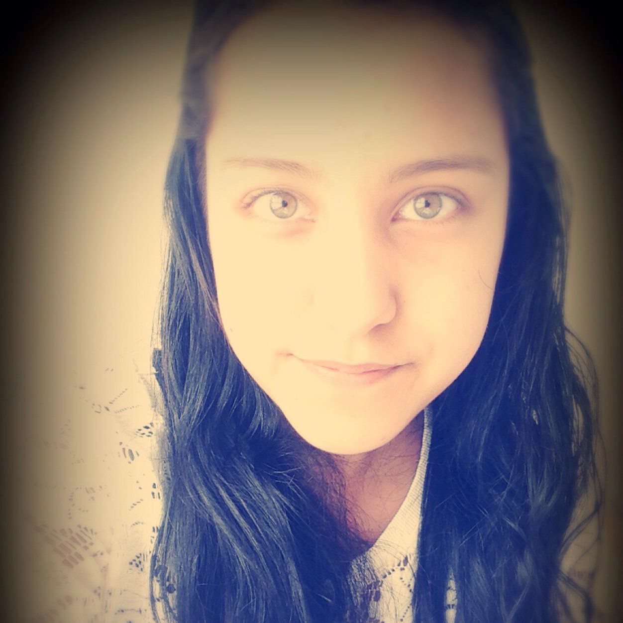 Swiftie, Lovatic, Twihard, Selenator, Bookworm and I seriously love The Mortal Instruments Books/Films. #followforfollow #shoutoutforshoutout x