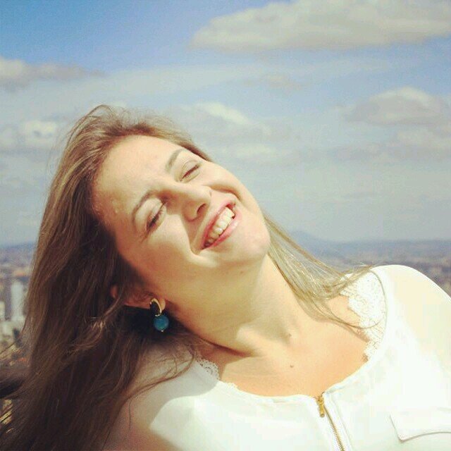 Feliz com Jesus!
Sócia/Diretora da Sonora Consultoria em Comunicação e Saúde Ocupacional -  sonoraconsultorias@gmail.com