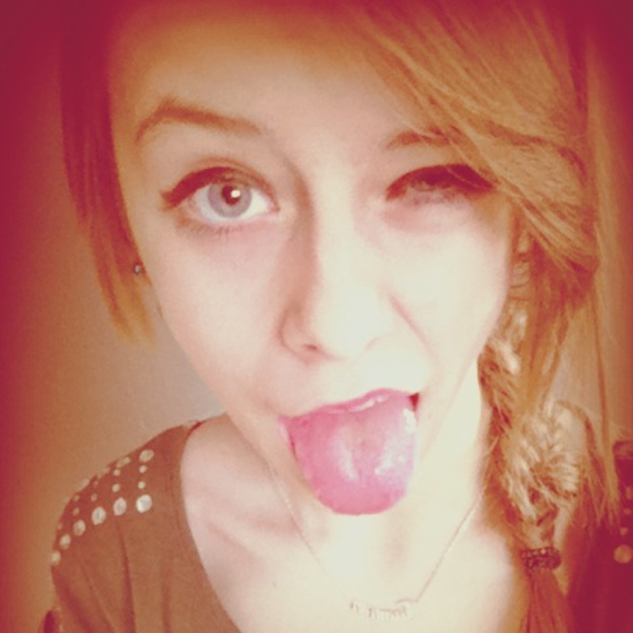 ResteZayn's profile picture. Breezy et fière .