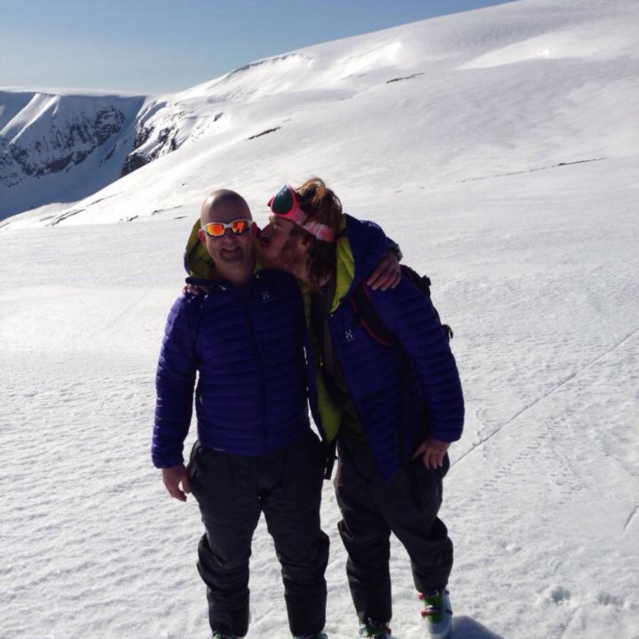 Ski instructor extraordinaire/foody/freind to many/hater of coriander/coffee fiend