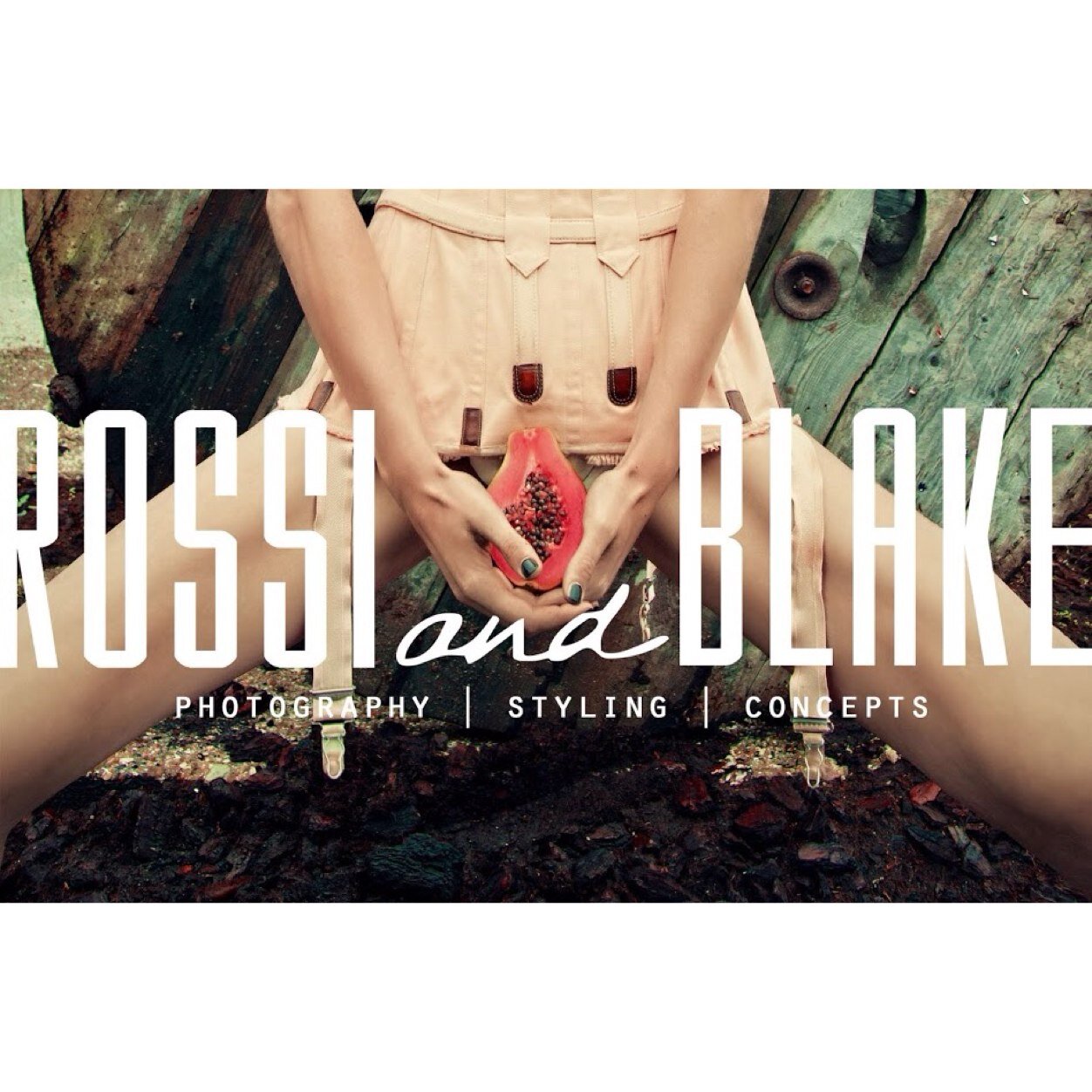 ROSSI&BLAKE is een jong en experimenteel modefotografie en stylingbureau bestaande uit het duo Dorian Blanke en Rose Schildwacht.