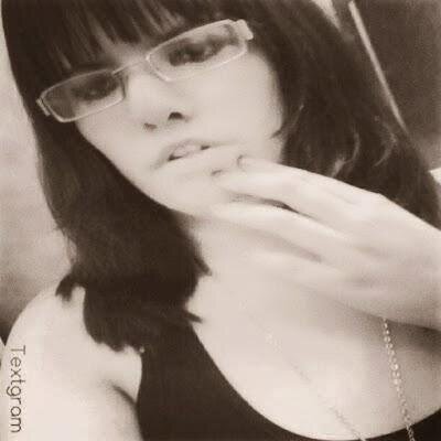 Oi! Meu nome é @rennata_martins e este é o Twitter do meu Blog.Sigam e visitem o Blog pra conhecer um pouco do que gosto e vejo por aí.