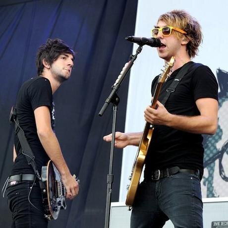 Just imagine & hold on to your ovaries. owned -RJ, Hannah, Ash, Chrissy, Evie & Maya enjoy ;}