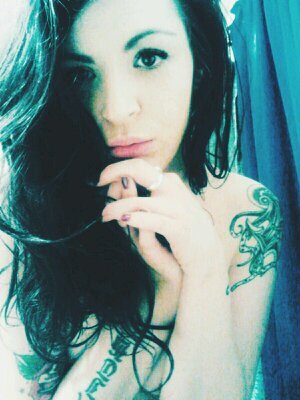 isabellevonlush's profile picture. letsplayplease23. say hi. don't be a stranger. 18+