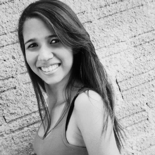 Antes de magoar um coração veja se não está dentro dele !  https://t.co/Wa466aoP1u  OUTLOOK: Mariana2008correa@hotmail.com  3