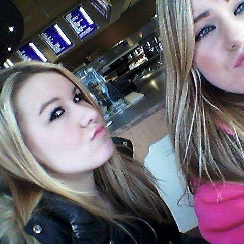 itsjustalanya's profile picture. Frenchcore addicted