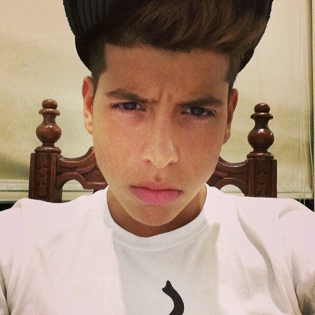 Yo soy Hunter 4 forever amo a @Matt Hunter 123 FUEGO  lo  Amo