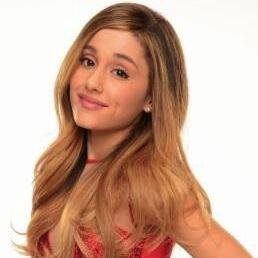 Welcome to our twitter about our beautiful Ari, we speak english and spanish and we gonna put news, videos and pictures of Ariana Grande