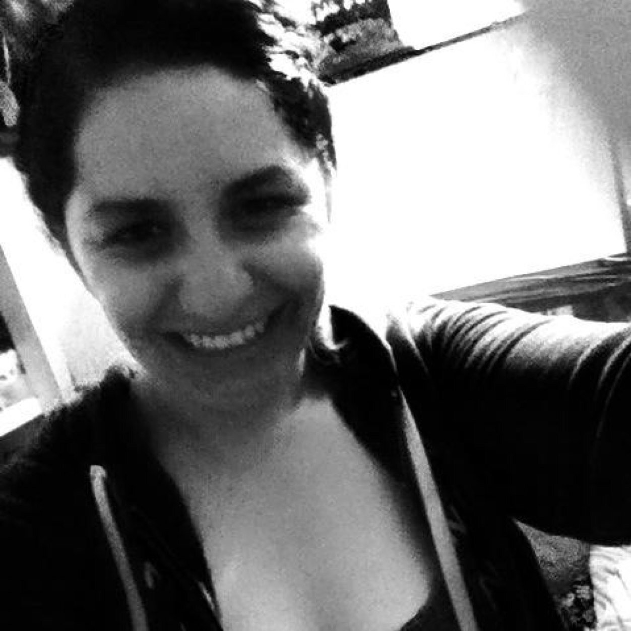 202Esroma's profile picture. 