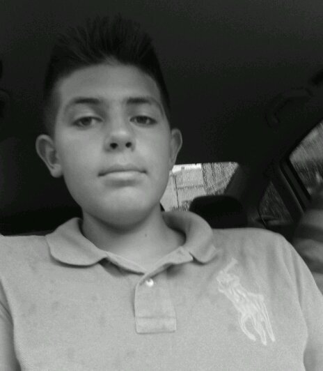 Juego en el tauste B de infantiles mee gusta el barça y soy antimadridista¡¡¡¡¡¡¡¡¡¡¡:)