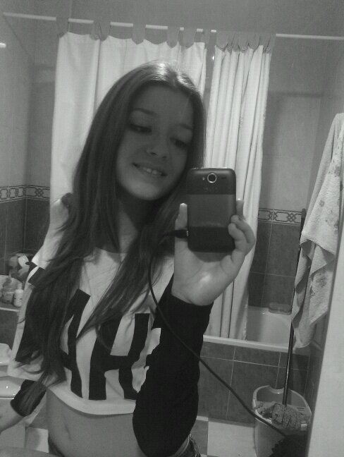 isabella_9914's profile picture. Solo me dedico a ser feliz :)  granadaaaa