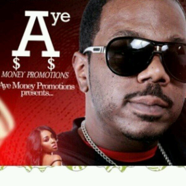 new page!! Itsayemoney !! Detroit rapper /party promotor/host / founder of aye money promotions
N WE PROMOTE SHYT. BOOKIN INFO 3138088173.
