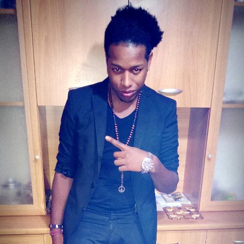 jaymcdiaz1's profile picture. No hai mal k Por bien no venga #ROMEOSANTOS