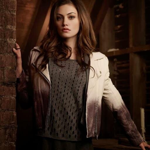 One night, time for one mistake. I'm the werewolf that got knocked up with Klaus's child. But If this hadn't happened i wouldn't know Elijah{RP|Single|Literate}
