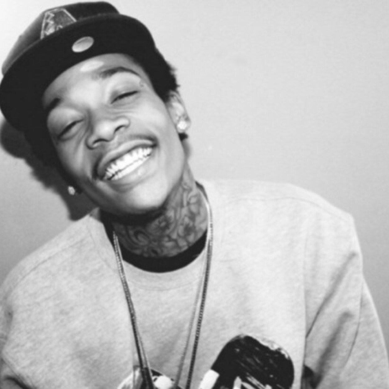 ~For contacting kik ; WiizNotKhalifa~
