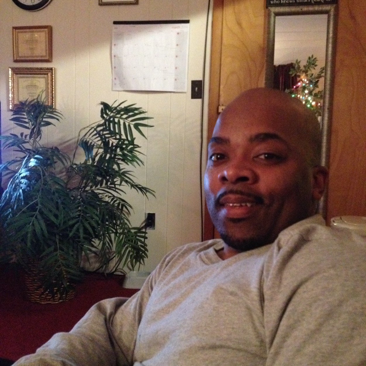 gnbar4life's profile picture. 