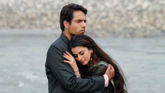 This is an Official Fan page For Tumhari Paakhi The New Show Showing on Life Ok! at 9:30PM