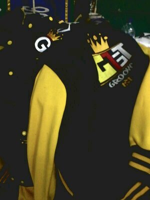 Ready stock Varsity|Hoodie|Raglan|Kaos , menerima design custom (Bordir/Sablon. Contact: 081291877751 / Pin : 761DC86F . TRUSTED . Happy shopping