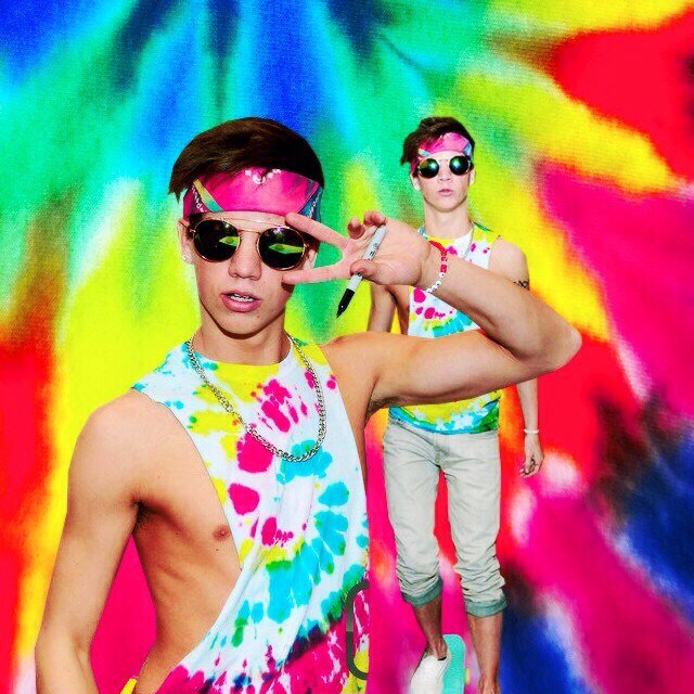 Fell for these hilarious boys ♡ But theres the one that you actually love ♡ Thats Taylor Caniff ♡ Melanie Iglesias ♡ http://t.co/X2At6e6tje