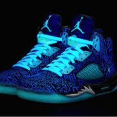 Tweeting sick kicks everyday