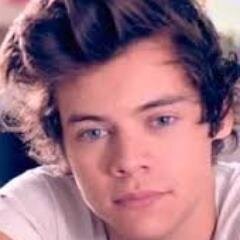 Soy una directioner con Orgullo Harry Zayn Niall Louis Liam los amoo !! El que me critica no me mantiene :p