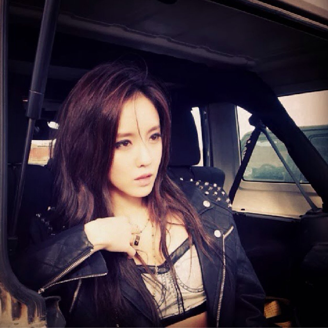 박효민 - Park Hyomin of T-ara | Am a Both {Real's @b89530 - IG : Hyominn} . มินมินฮโยมินคนสวยของทีอาร่า มาคุยกันเถอะค่ะ ♡ #89line .