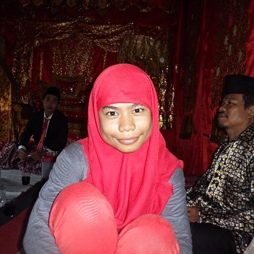pengemar olga syahputra pencinta masakan padang