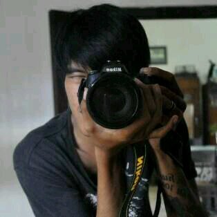 worked as a photographer at Mustika Digital studio.....

Nothing special about me, just figure out by my self..

inspirasiku :@teeafitria