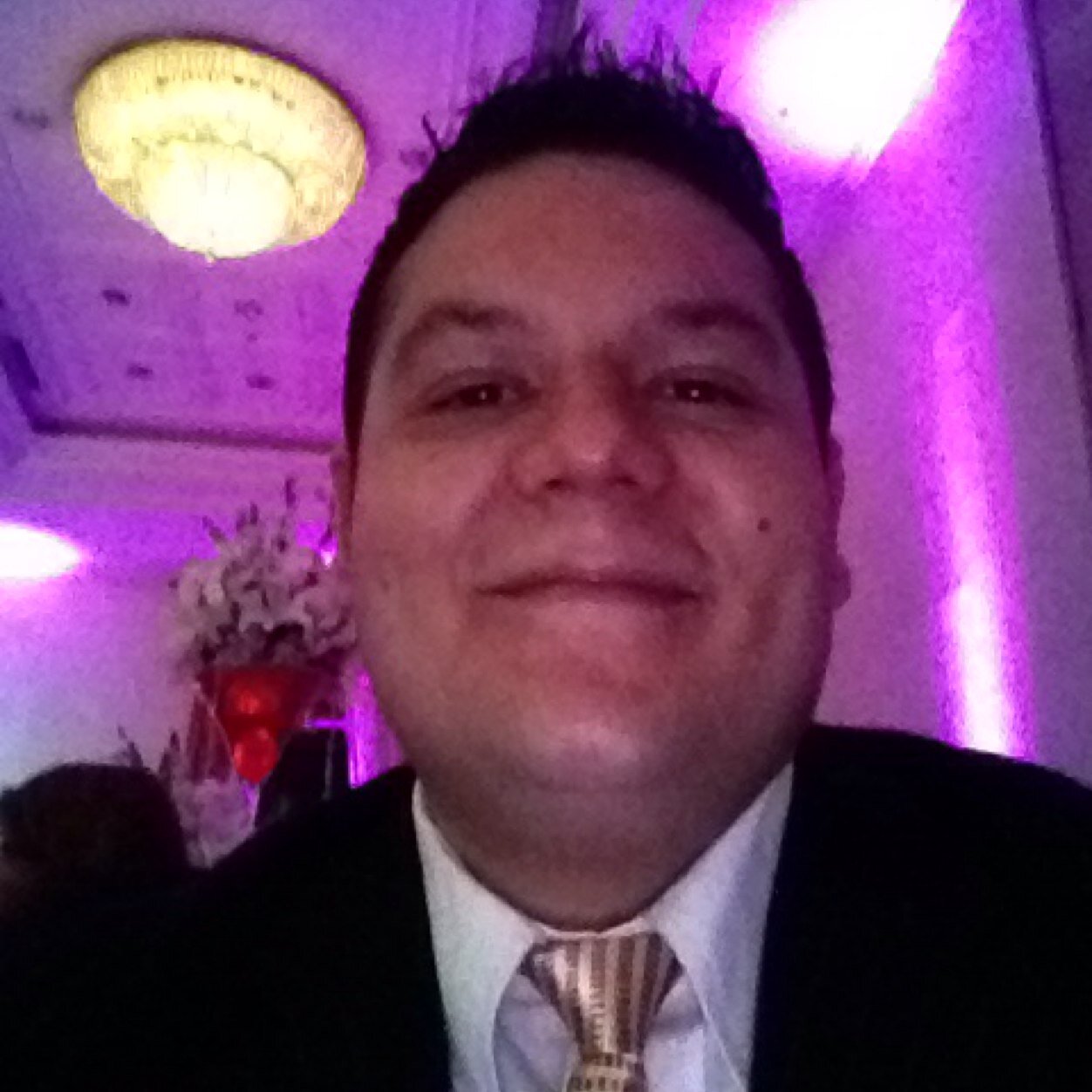 RoMejia84's profile picture. No hay obstáculo capaz de imponerse, si queremos podemos llegar mas lejos, si queremos podemos llegar mas alto, si queremos podemos hacerlo que sea ...