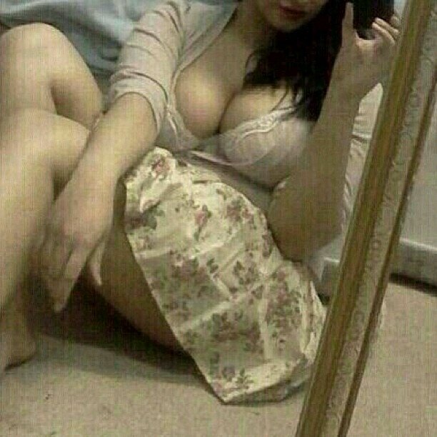 kik:free_girle           / only uae boys 7
