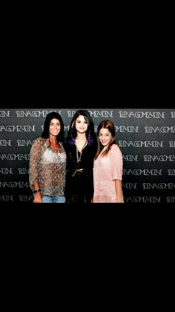 I Saw Selena In Dubai! Best day of my life: September 27! She Is So Nice! Inside And Out!